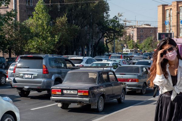 Перегруженное движение на улице Агатангегоса Перегруженное движение на улице Агатангегоса - Sputnik Армения