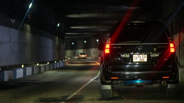 Автомобиль в тоннеле - Sputnik Армения