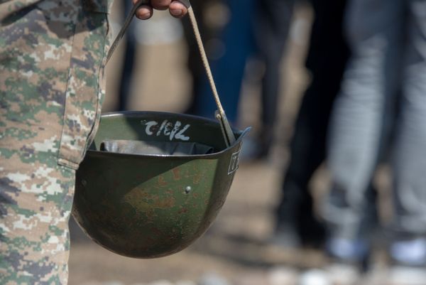 Армянские и российские военнослужащие разыгрывают боевые тактические действия в рамках стратегического командно-штабного учения «Кавказ-2020» на высокогорном полигоне «Алагяз» в Армении (24 сентября 2020). Армянские и российские военнослужащие разыгрывают боевые тактические действия в рамках стратегического командно-штабного учения «Кавказ-2020» на высокогорном полигоне «Алагяз» в Армении (24 сентября 2020). - Sputnik Армения