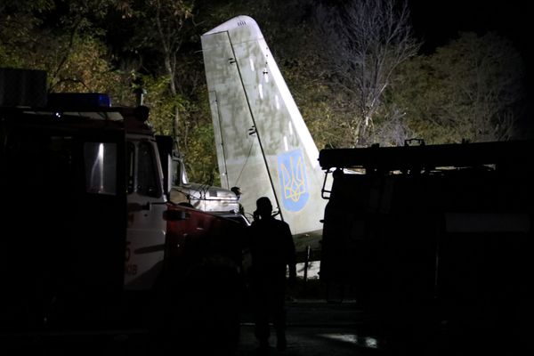 Обломки украинского военного самолета Антонов Ан-26 после крушения под городом Чугуев (25 сентября 2020). Украина - Sputnik Армения