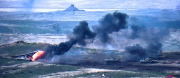 Армия Обороны Карабаха опубликовала фотографии сбитой военной техники Азербайджана - Sputnik Армения