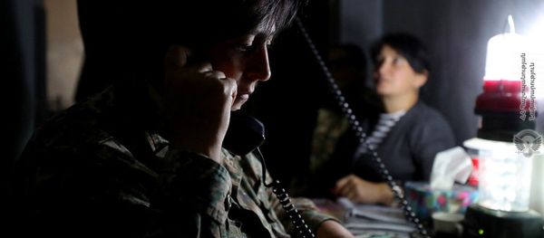 Армянские военнослужащие на передовой - Sputnik Армения