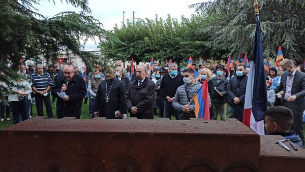 Акция в поддержку Армении и Карабаха во Франции Акция в поддержку Армении и Карабаха во Франции - Sputnik Արմենիա