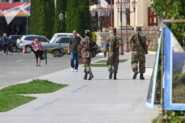 Мирная жизнь в Степанакерте - Sputnik Армения