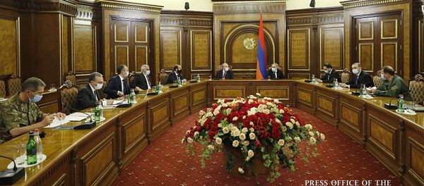 Премьер-министр Никол Пашинян провел внеочередное заседание Совета безопасности  (30 сентября 2020). Еревaн - Sputnik Արմենիա
