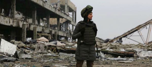 Юлия Чичерина в военной форме Юлия Чичерина в военной форме - Sputnik Армения