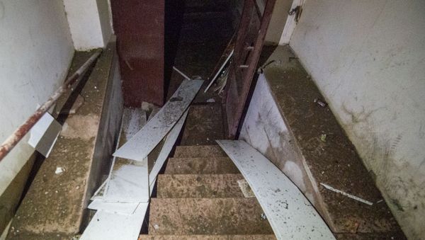 Последствия обстрелов в Степанакерта после вечерних обстрелов (2 октября 2020). Карабах - Sputnik Արմենիա