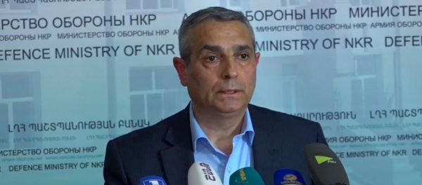 Брифинг министра иностранных дел Карабаха Масиса Маиляна (3 октября 2020). Степанакерт - Sputnik Արմենիա