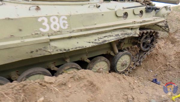 Армия обороны Карабаха опубликовала фотографии изъятого вооружения азербайджанской армии - Sputnik Արմենիա