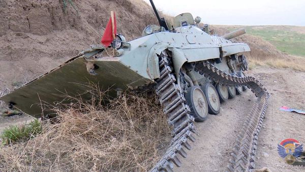Армия обороны Карабаха опубликовала фотографии изъятого вооружения азербайджанской армии - Sputnik Армения