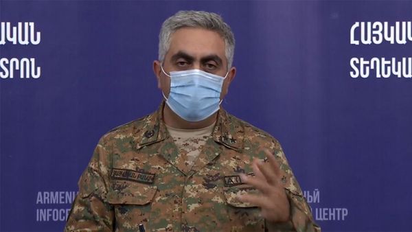 Пресс-конференция представителя Минобороны РА Арцруна Ованнисяна (4 октября 2020). Ереван - Sputnik Արմենիա