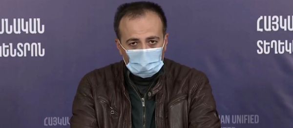 Пресс-конференция министра здравоохранения РА Арсена Торосяна (6 октября 2020). Еревaн - Sputnik Արմենիա