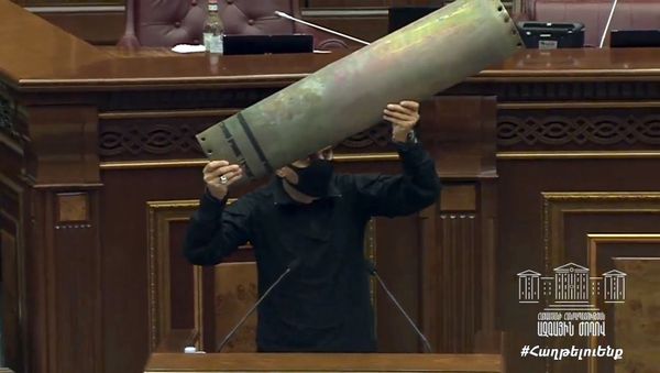 Арман Абовян на внеочередном заседании НС РА (6 октября 2020). Еревaн - Sputnik Արմենիա