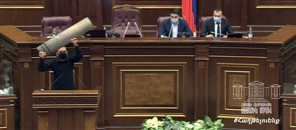 Арман Абовян на внеочередном заседании НС РА (6 октября 2020). Еревaн - Sputnik Армения