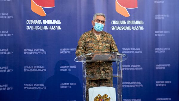 Брифинг представителя минобороны РА Арцруна Ованнисяна (6 октября 2020). Ереван - Sputnik Արմենիա
