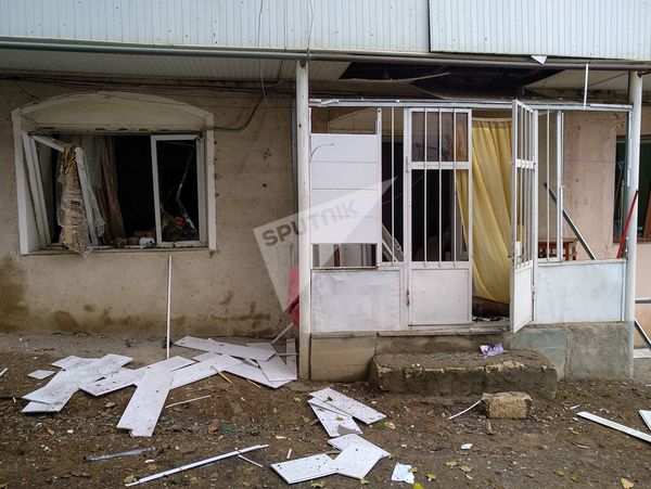 Утро в Степанакерте на 11-й день военных действий (7 октября 2020). Карабах Утро в Степанакерте на 11-й день военных действий (7 октября 2020). Карабах - Sputnik Армения