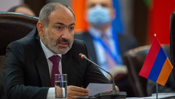 Премьер-министр Армении Никол Пашинян на заседании Евразийского межправительственного совета (9 октября 2020). Еревaн - Sputnik Армения