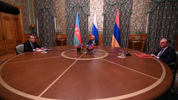 Переговоры глав МИД РФ, Армении и Азербайджана по Нагорному Карабаху (9 октября 2020). Москва Переговоры глав МИД РФ, Армении и Азербайджана по Нагорному Карабаху (9 октября 2020). Москва - Sputnik Армения