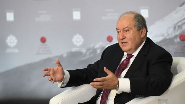 Под эгидой президента Армена Саркисяна сегодня в Ереване открылся «Второй армянский саммит мыслей» (10 октября 2020). Еревaн - Sputnik Արմենիա