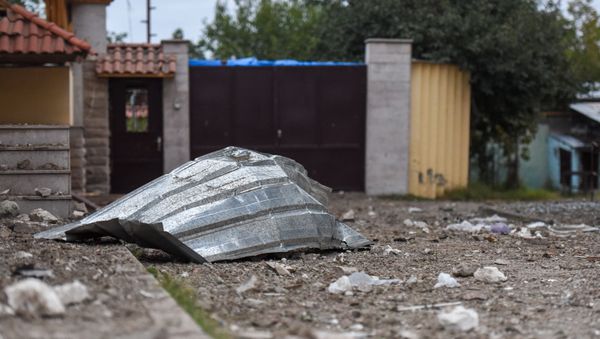Первый вечер в Степанакерте после объявления временного режима прекращения огня (10 октября 2020). Карабах - Sputnik Արմենիա