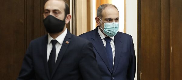 Премьер-министр Никол Пашинян встретился с членами Парламента (11 октября 2020). Еревaн - Sputnik Армения