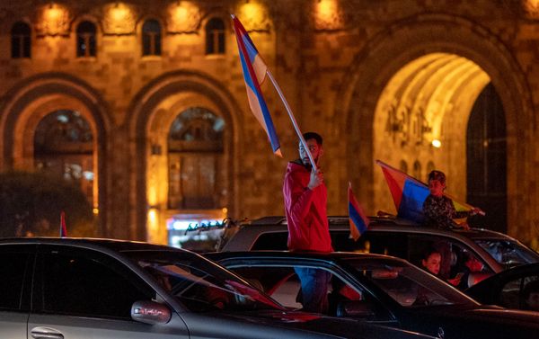 Автопробег в поддержку принятия независимости Арцаха в столице (11 октября 2020). Еревaн - Sputnik Армения