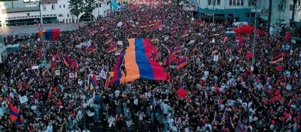 Протесты в Лос-Анджелесе против турецко-азербайджанской агрессии Протесты в Лос-Анджелесе против турецко-азербайджанской агрессии - Sputnik Армения