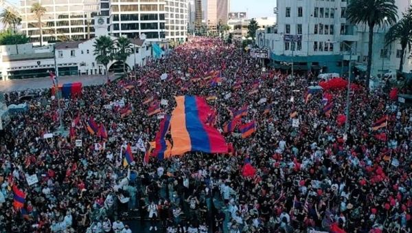 Протесты в Лос-Анджелесе против турецко-азербайджанской агрессии Протесты в Лос-Анджелесе против турецко-азербайджанской агрессии - Sputnik Армения
