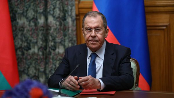 Министр иностранных дел России Сергей Лавров во время переговоров глав МИД РФ, Армении и Азербайджана по Нагорному Карабаху (9 октября 2020). Москвa - Sputnik Արմենիա