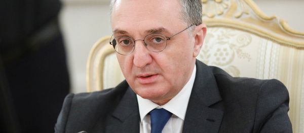 Министр иностранных дел Армении Зограб Мнацаканян во время встречи с министром иностранных дел РФ Сeргеем Лaвровым (12 октября 2020). Москвa - Sputnik Արմենիա