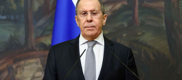 Министр иностранных дел России Сергей Лавров на пресс-конференции по итогам встречи с министром иностранных дел Армении (12 октября 2020). Москвa Министр иностранных дел России Сергей Лавров на пресс-конференции по итогам встречи с министром иностранных дел Армении (12 октября 2020). Москвa - Sputnik Армения