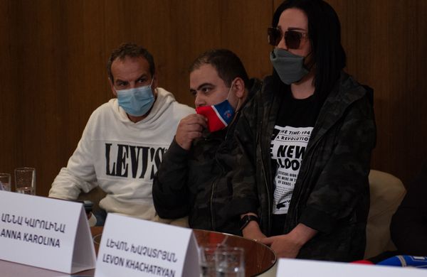 Бон кураж! Французские врачи-добровольцы помогут раненным в Карабахе - Sputnik Армения