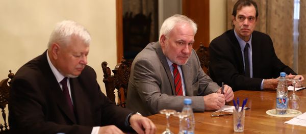 В рамках официального визита в Россию, глава МИД Армении Зограб Мнацаканян проводит встречу с сопредседателями Минской группы ОБСЕ и личным представителем действующего председателя ОБСЕ (13 октября 2020). Москва В рамках официального визита в Россию, глава МИД Армении Зограб Мнацаканян проводит встречу с сопредседателями Минской группы ОБСЕ и личным представителем действующего председателя ОБСЕ (13 октября 2020). Москва - Sputnik Армения