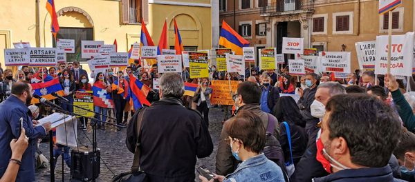 Акция в поддержку народа Карабаха против турецко-азербайджанской агрессии (13 октября 2020). Рим Акция в поддержку народа Карабаха против турецко-азербайджанской агрессии (13 октября 2020). Рим - Sputnik Արմենիա