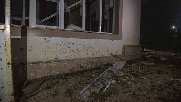 Попавшая под обстрел больница в Мартакерте (14 октября 2020). Карабах - Sputnik Армения
