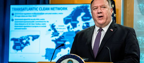 Государственный секретарь США Майк Помпео выступает на пресс-конференции в Государственном департаменте (14 октября 2020). Вашингтон Государственный секретарь США Майк Помпео выступает на пресс-конференции в Государственном департаменте (14 октября 2020). Вашингтон - Sputnik Армения