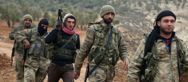 Поддерживаемые Турцией сирийские боевики в районе холма Барсая (24 января 2018). Сирия Поддерживаемые Турцией сирийские боевики в районе холма Барсая (24 января 2018). Сирия - Sputnik Армения
