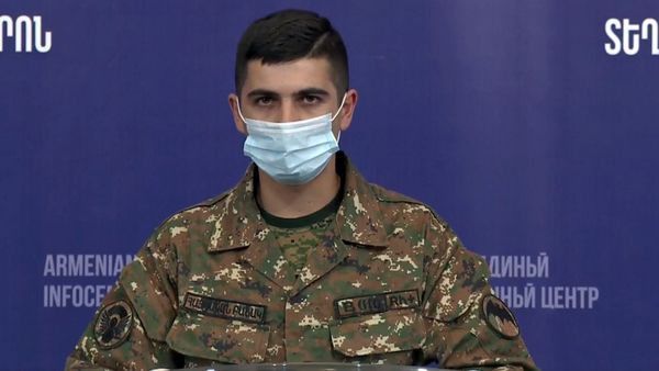 Аркадий Андреасян во время брифинга в Едином информационном центре (18 октября 2020). Еревaн - Sputnik Արմենիա