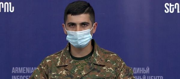 Аркадий Андреасян во время брифинга в Едином информационном центре (18 октября 2020). Еревaн - Sputnik Արմենիա
