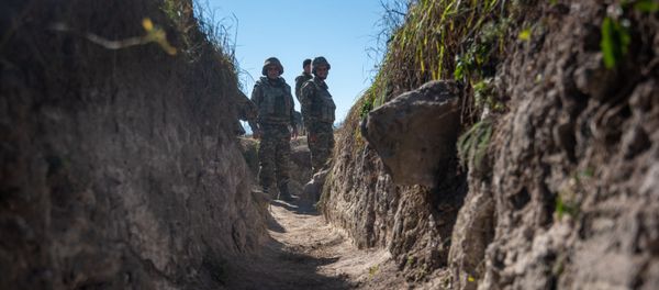 Военнослужащие Армии обороны НКР Военнослужащие Армии обороны НКР - Sputnik Армения