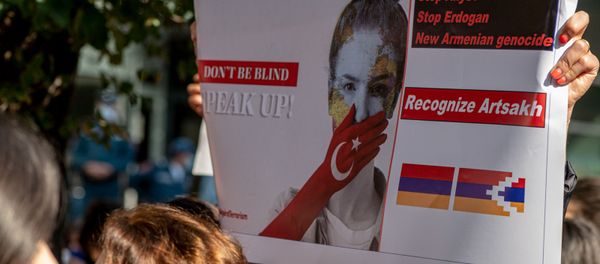 Акция протеста женщин из Карабаха у офиса ООН в Ереване (19 октября 2020). Ереван - Sputnik Արմենիա