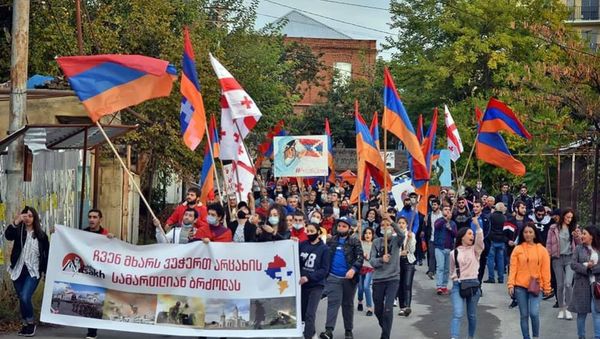 Второй марш тбилисских армян в поддержку армянской армии (23 октября 2020). Тбилиси Второй марш тбилисских армян в поддержку армянской армии (23 октября 2020). Тбилиси - Sputnik Արմենիա