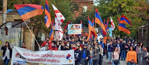 Второй марш тбилисских армян в поддержку армянской армии (23 октября 2020). Тбилиси Второй марш тбилисских армян в поддержку армянской армии (23 октября 2020). Тбилиси - Sputnik Արմենիա