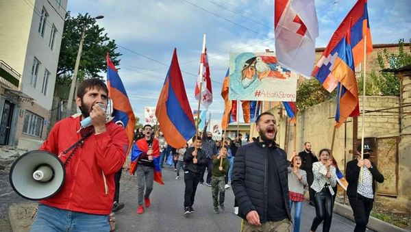 Второй марш тбилисских армян в поддержку армянской армии (23 октября 2020). Тбилиси Второй марш тбилисских армян в поддержку армянской армии (23 октября 2020). Тбилиси - Sputnik Արմենիա