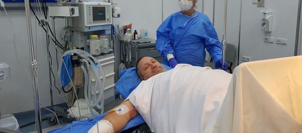 Военкору Юрию Котеноку провели сложную нейрохирургическую операцию на стопе (23 октября 2020). Еревaн - Sputnik Արմենիա