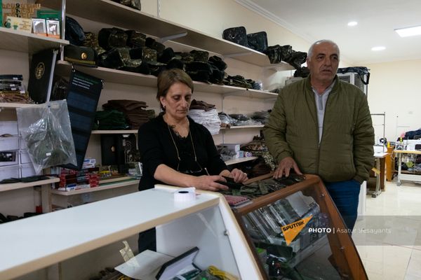Երկրորդ «ռազմաճակատ». Գորիսում անվճար համազգեստ են կարում կամավորների համար - Sputnik Արմենիա