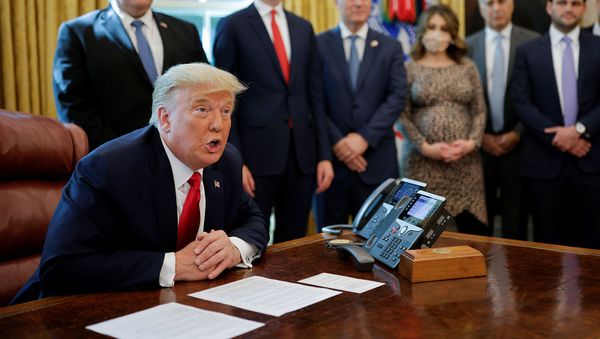 Президент США Дональд Трамп говорит о решении отменить назначение Судана государственным спонсором терроризма (23 октября 2020). Вашингтон - Sputnik Армения