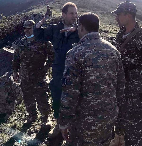 Կարճատև դադար` ակտիվ գործողություններից հետո. Դավիթ Տոնոյանն Արցախում է. լուսանկարներ - Sputnik Արմենիա