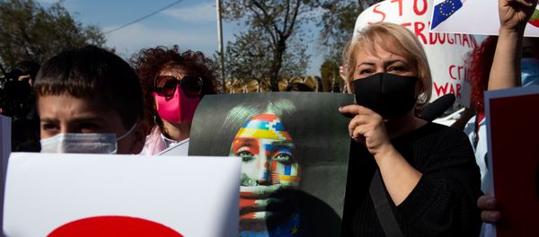 Акция протеста женщин и детей Карабаха у представительства ЕС в Армении (26 октября 2020). Еревaн Акция протеста женщин и детей Карабаха у представительства ЕС в Армении (26 октября 2020). Еревaн - Sputnik Արմենիա