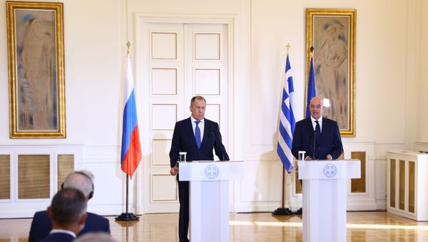 Совместная пресс-конференция глав МИД России и Греции Сергея Лаврова и Никоса Дендиаса по итогам встречи (26 октября 2020). Афины - Sputnik Армения